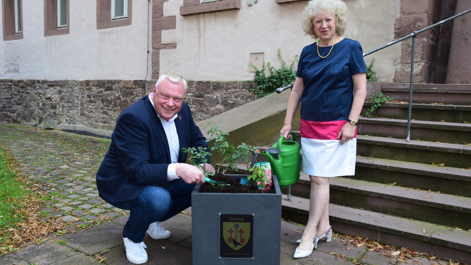 Städtepartnerschaft Höxter-Corbie: Symbolische Geschenke stärken die Freundschaft