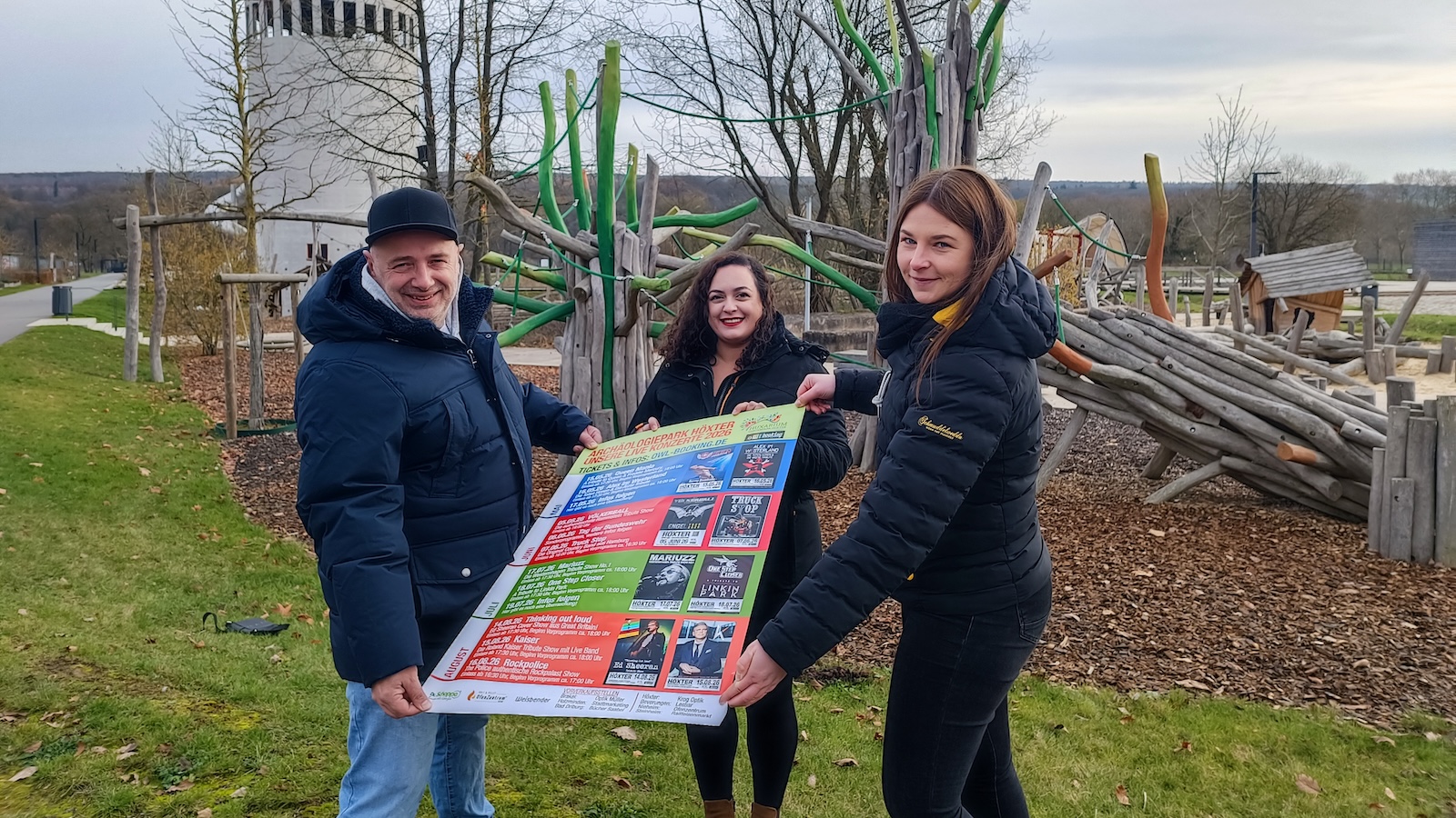 Konzerte, Dino-Lichter und Familienfeste – Saisonplan des Huxarium Gartenparks 2026