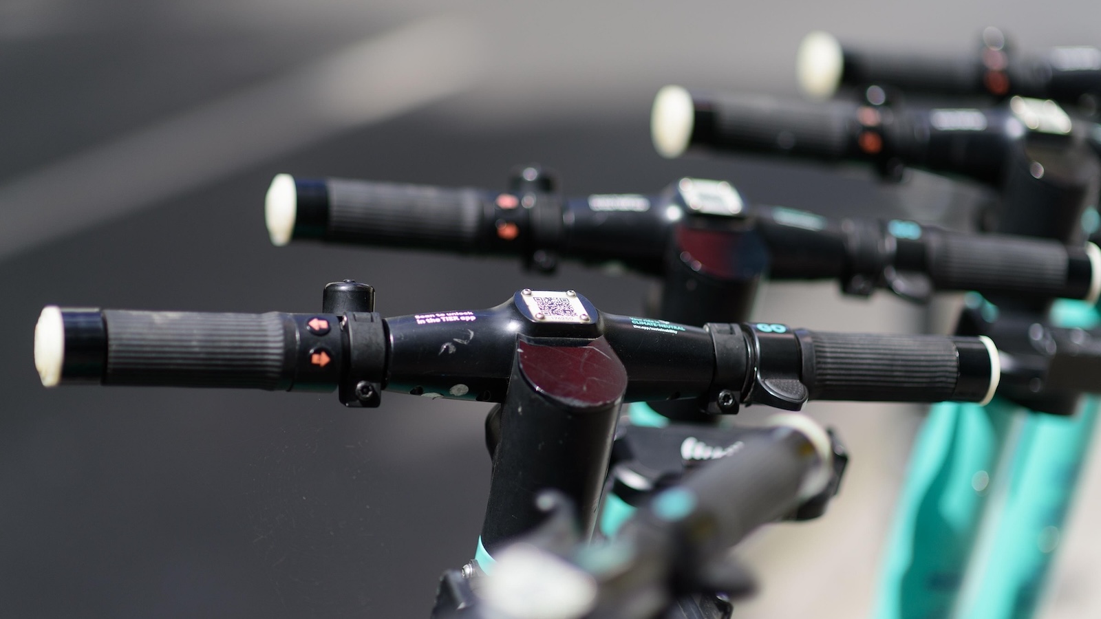 Highspeed-E-Scooter fällt im Höxteraner Stadtverkehr auf