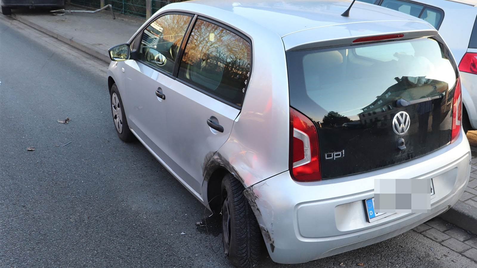 Auffahrunfall in Ottbergen: 20-Jähriger leicht verletzt