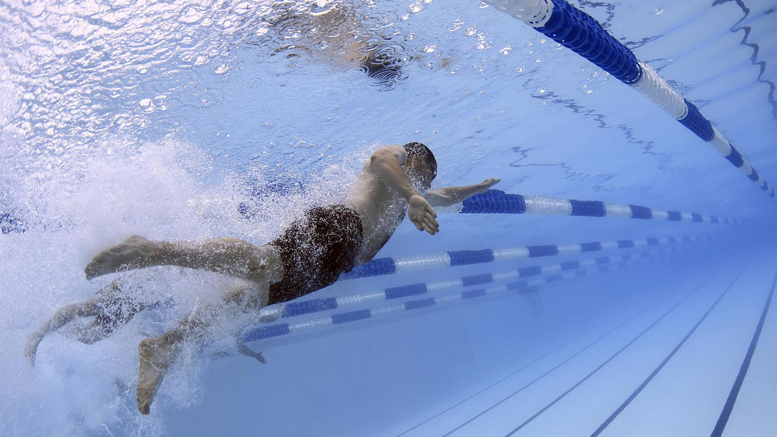 Hallenbad Höxter - Erneute Wasserbeprobung nach zusätzlicher Desinfektion